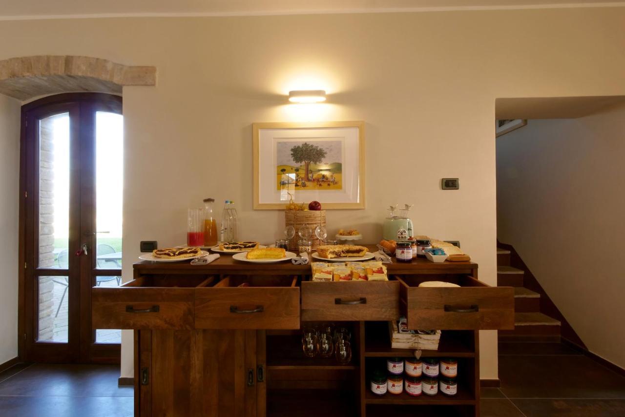 Borgo Degli Angeli Resort E Spa San Vitale Bagian luar foto