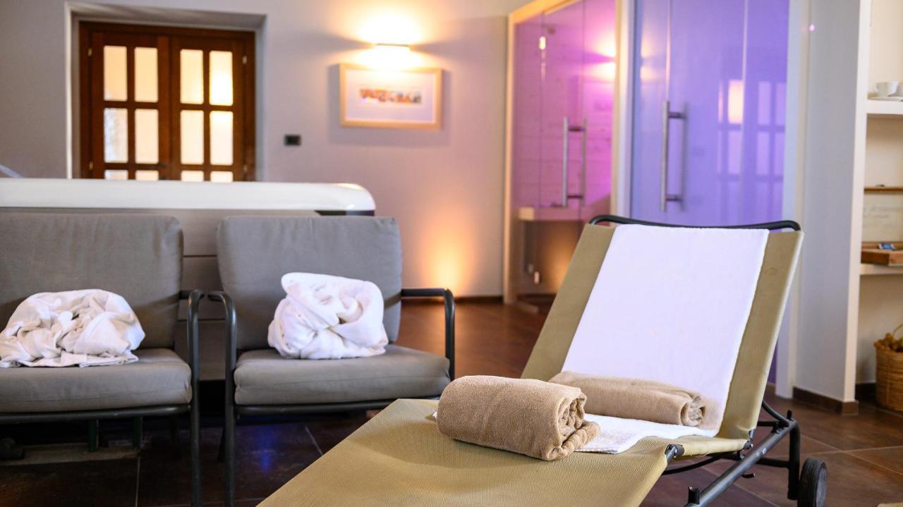 Borgo Degli Angeli Resort E Spa San Vitale Bagian luar foto